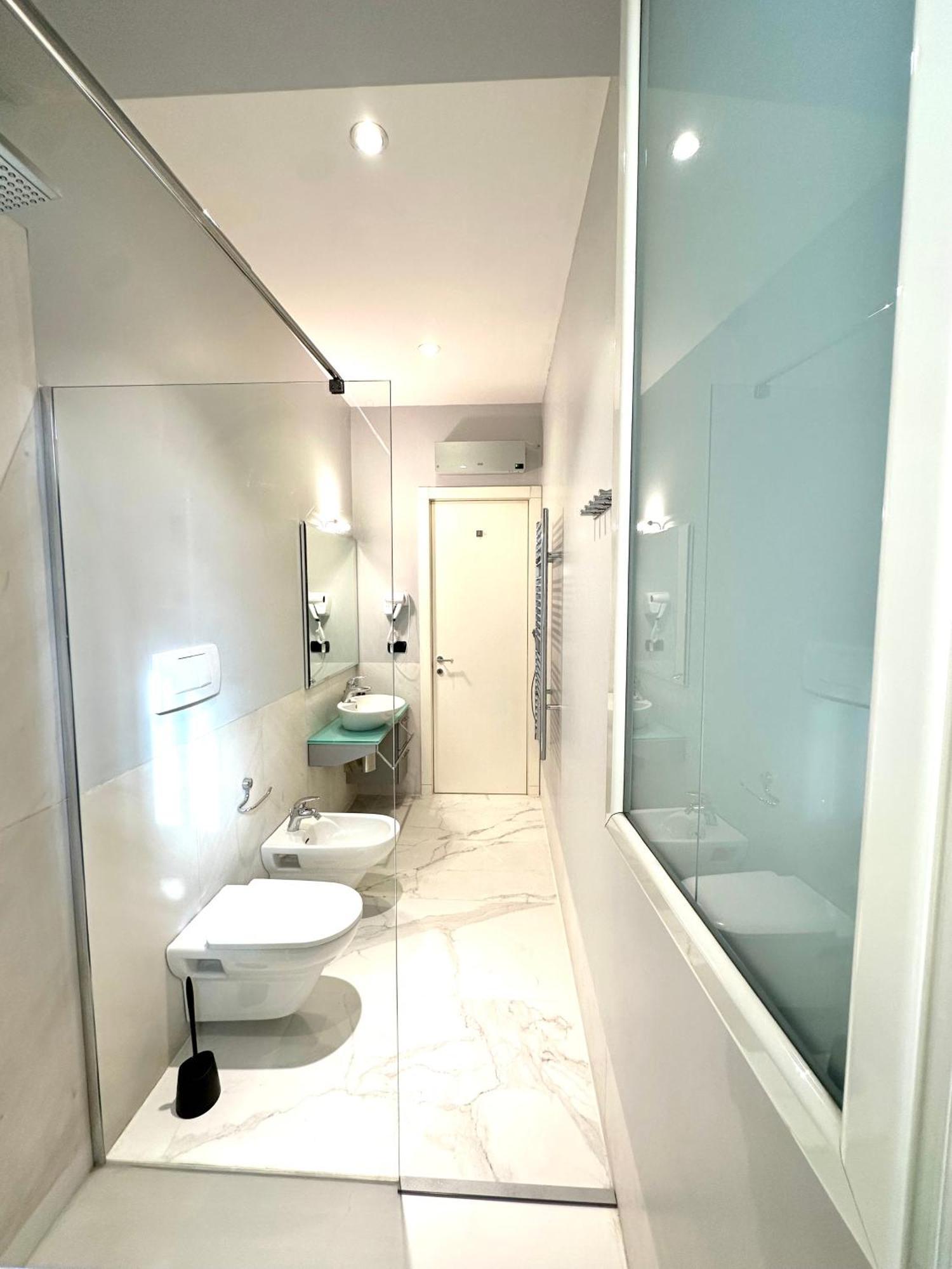 Villa Paola City Center , Luxury House In Town Centre Bari Buitenkant foto